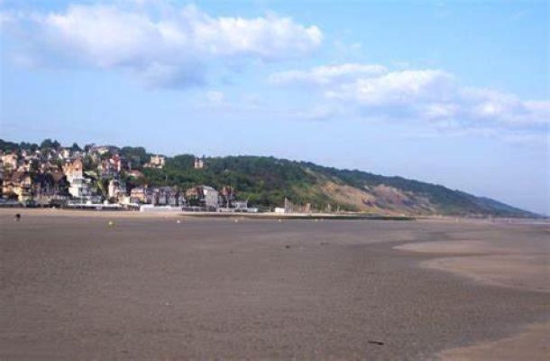 14 Beaches allowed to dogs - Villers-sur-Mer
